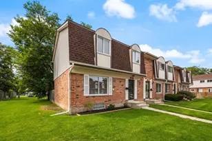 3041 St Ives Ct, Richton Park, IL 60471 - Photo 2