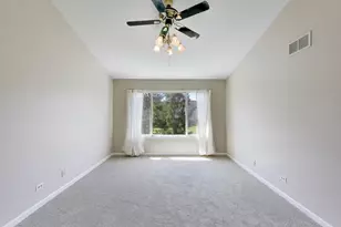 1325 Newport St, Mundelein, IL 60060 - Photo 18