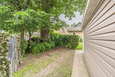 5830 N Nagle Avenue, Chicago, IL 60646 - Photo 32