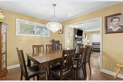 9002 S Parkside Avenue, Oak Lawn, IL 60453 - Photo 6