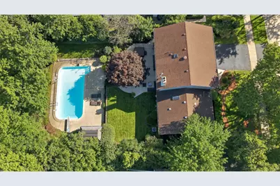 1727 Ellendale Drive, Northbrook, IL 60062 - Photo 22