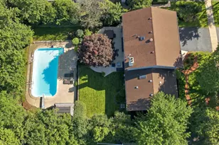 1727 Ellendale Dr, Northbrook, IL 60062 - Photo 22