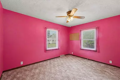 109 S Wood Street, Gibson City, IL 60936 - Photo 18