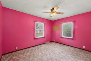 109 S Wood St, Gibson City, IL 60936 - Photo 18
