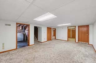 109 S Wood St, Gibson City, IL 60936 - Photo 22