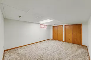 109 S Wood St, Gibson City, IL 60936 - Photo 26