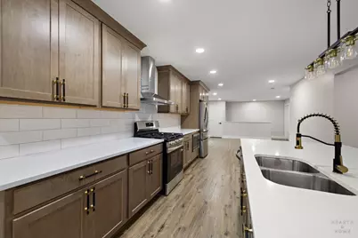 355 Hiawatha Drive, Lake in the Hills, IL 60156 - Photo 4