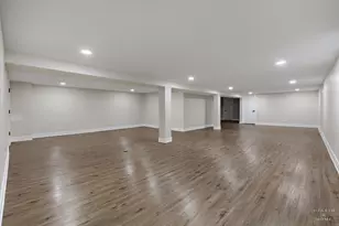 355 Hiawatha Dr, Lake in the Hills, IL 60156 - Photo 26