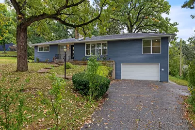 355 Hiawatha Drive, Lake in the Hills, IL 60156 - Photo 40