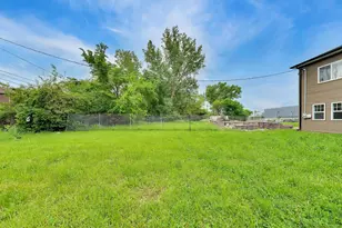 13723 S Springfield Ave, Robbins, IL 60472 - Photo 32