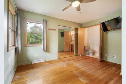 947 Diane Avenue, Elgin, IL 60123 - Photo 8