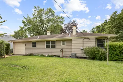 947 Diane Avenue, Elgin, IL 60123 - Photo 16