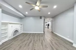 7724 S Essex Ave, Chicago, IL 60649 - Photo 2