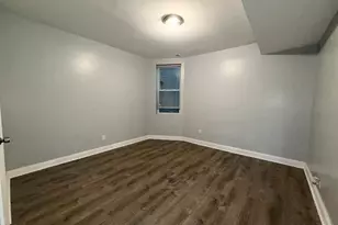 7724 S Essex Ave, Chicago, IL 60649 - Photo 6