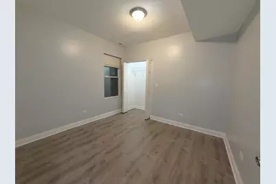 7724 S Essex Avenue #2, Chicago, IL 60649 - Photo 8