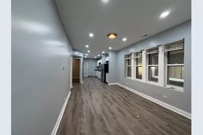 7724 S Essex Avenue #2, Chicago, IL 60649 - Photo 4