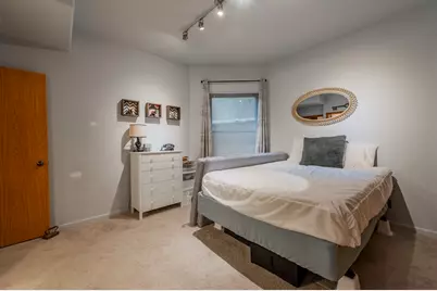 4012 N Sheridan Road #1S, Chicago, IL 60613 - Photo 8