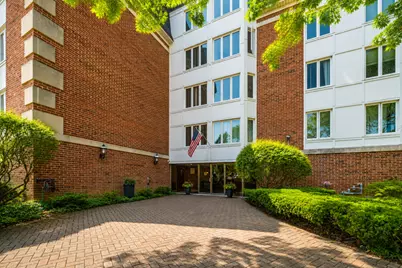 175 Lake Boulevard #349, Buffalo Grove, IL 60089 - Photo 2