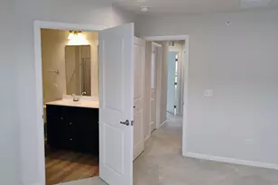 936 Jenkins Ct, Wheeling, IL 60090 - Photo 16