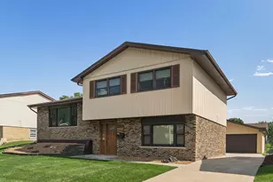 7527 163 St, Tinley Park, IL 60477 - Photo 1