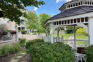 370 Sundown Ct, Wauconda, IL 60084 - Photo 2