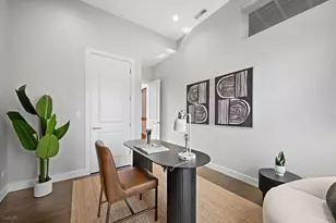1555 W Pearson St, Chicago, IL 60622 - Photo 22