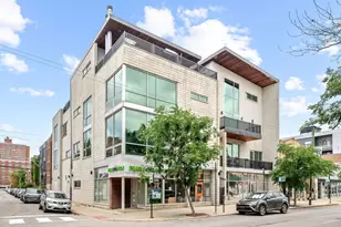 1555 W Pearson St, Chicago, IL 60622 - Photo 1