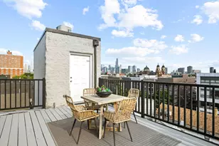 1555 W Pearson St, Chicago, IL 60622 - Photo 42
