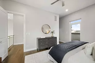 1555 W Pearson St, Chicago, IL 60622 - Photo 28
