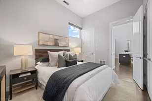 1555 W Pearson St, Chicago, IL 60622 - Photo 20
