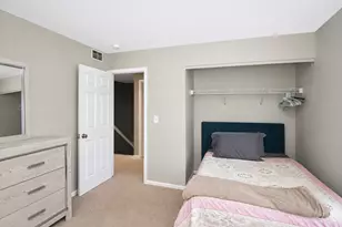 310 Paige St, Plano, IL 60545 - Photo 16