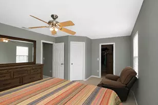 310 Paige St, Plano, IL 60545 - Photo 12