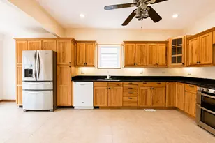 4857 W Berenice Ave, Chicago, IL 60641 - Photo 8