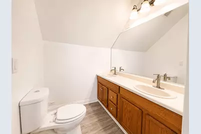 4857 W Berenice Avenue, Chicago, IL 60641 - Photo 16