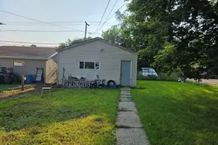 3221 Enoch Ave, Zion, IL 60099 - Photo 2