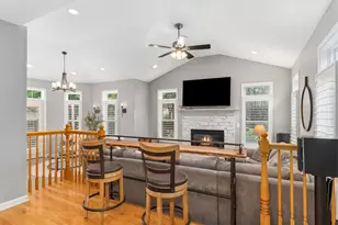 809 Bruno Ct, Naperville, IL 60563 - Photo 8