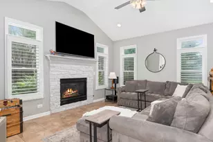 809 Bruno Ct, Naperville, IL 60563 - Photo 4