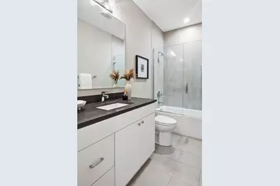 1203 W Superior Street #1B, Chicago, IL 60642 - Photo 16