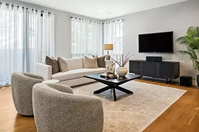 1203 W Superior Street #1B, Chicago, IL 60642 - Photo 2