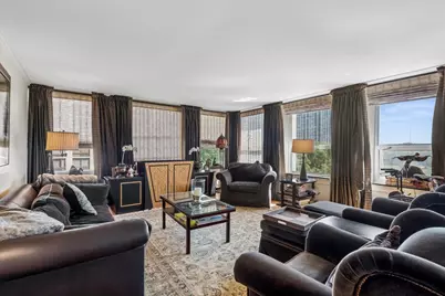 2626 N Lakeview Avenue #302, Chicago, IL 60614 - Photo 2