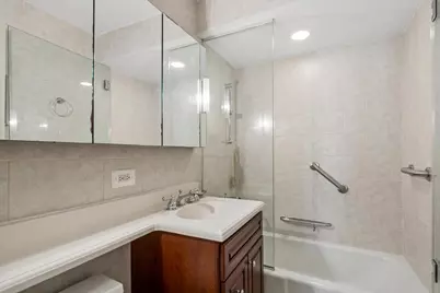 2626 N Lakeview Avenue #302, Chicago, IL 60614 - Photo 10