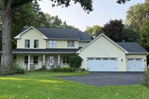11115 E Riviera Dr, Spring Grove, IL 60081 - Photo 1
