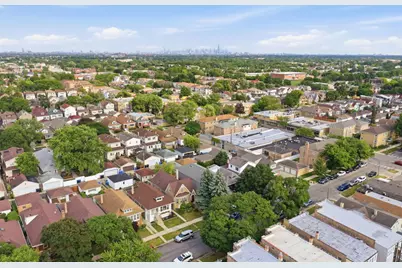 4431 N Marmora Avenue, Chicago, IL 60630 - Photo 36