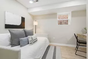4431 N Marmora Ave, Chicago, IL 60630 - Photo 24