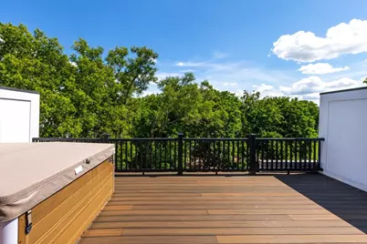 924 E Chicago Avenue, Naperville, IL 60540 - Photo 40