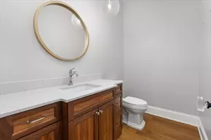 924 E Chicago Ave, Naperville, IL 60540 - Photo 30