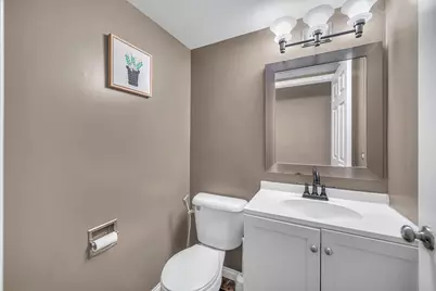 256 E Fox Hill Drive, Buffalo Grove, IL 60089 - Photo 16