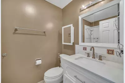256 E Fox Hill Drive, Buffalo Grove, IL 60089 - Photo 24