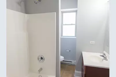 113 N Hickory Street #B, Joliet, IL 60435 - Photo 10