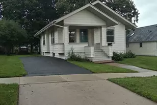 1104 N Jefferson St, Harvard, IL 60033 - Photo 1